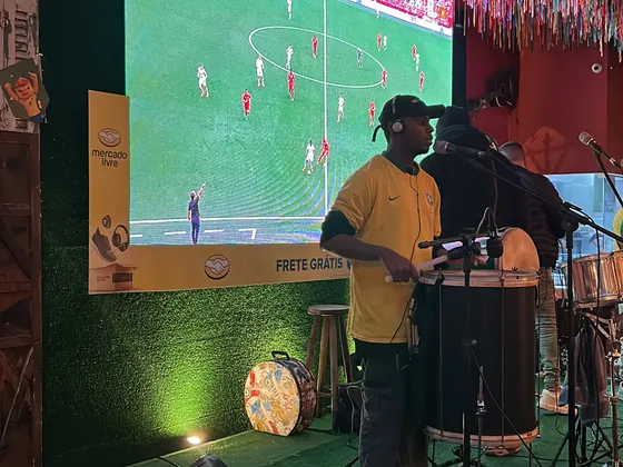 Telão de LED instalado no Tatu Bola Itaim
